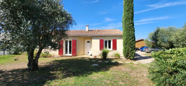 Charmante maison avec jardin, proche commerces et écoles !