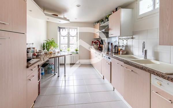 Maison 6 pièces 180 m2