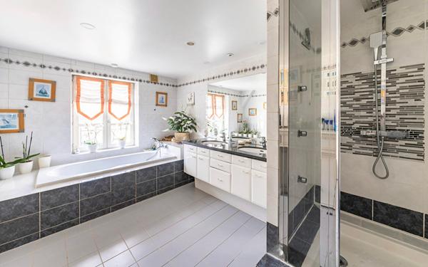 Maison 6 pièces 180 m2