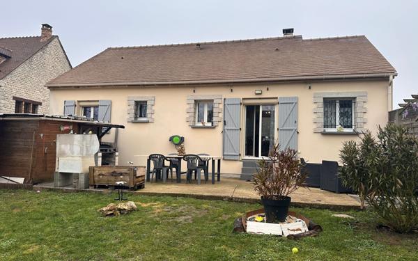 Maison à vendre    5 pièces • 80 m2 Brières-les-Scellés
