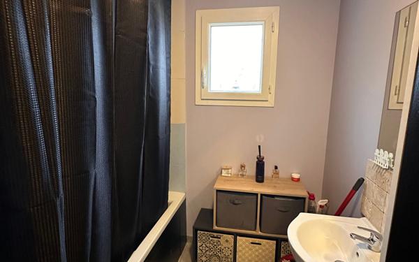 Maison à vendre    5 pièces • 80 m2 Brières-les-Scellés