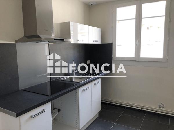 Location Appartement 3 pièces 75.18 m² - 62 RUE GENERAL LECLERC Rouen 76000