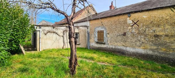 Maison de Ville à Luant