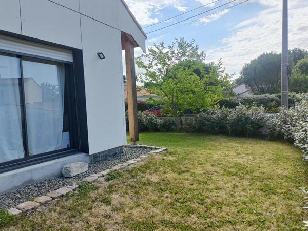 Location                                                      Maison
                        
                     4 pièces                      96 m2                     à Vertou