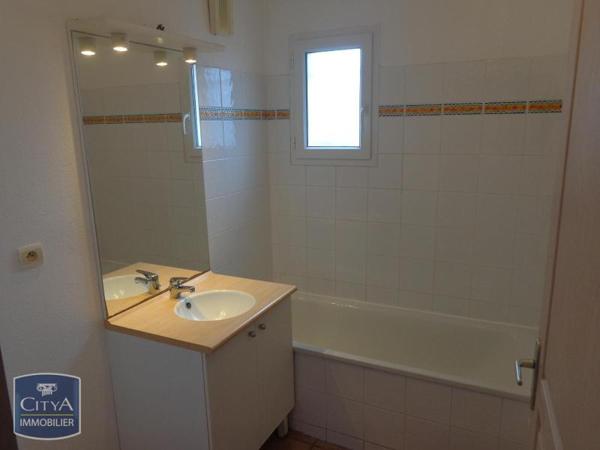 Appartement à louer 2 pièces 45.96m² Carcassonne (11000)