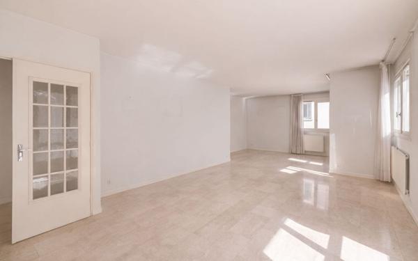 Appartement à vendre    6 pièces •  Lyon 6