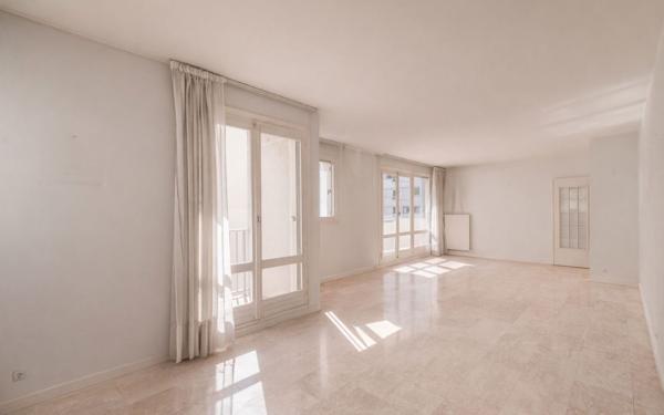 Appartement à vendre    6 pièces •  Lyon 6