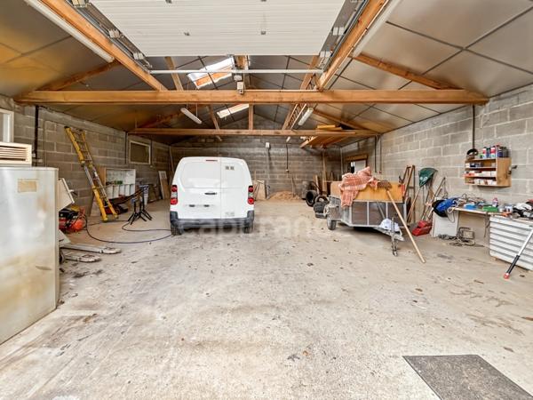 Maison de campagne 154 m² sur 3161m² terrain proche de VILLEDIEU LES POELES