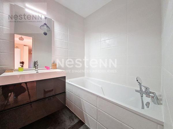 ORLEANS JARDIN DES PLANTES - DERNIER ETAGE AVEC 2 BALCONS - DPE C - ASCENSEUR - 4 CHAMBRES - 2 PARKINGS