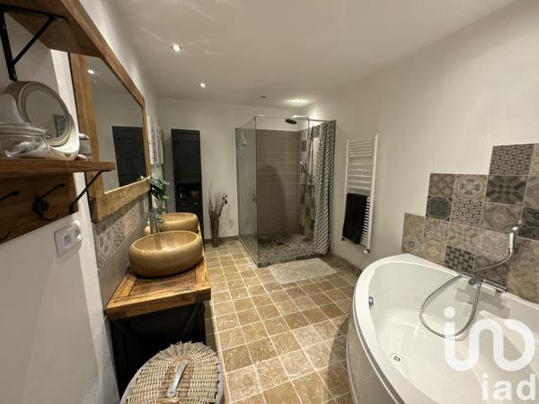 Maison à vendre 16 pièces 425 m² Vacqueyras