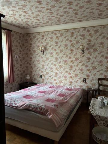 Maison à vendre à Saint-Affrique dans l'Aveyron (12400), ref : 12051-15