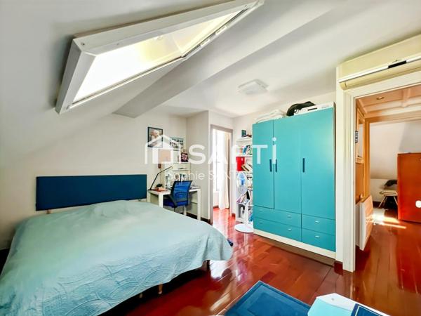 Propriété chargée d'histoire - 260 m2 - 10 pièces