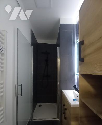 Belle de Mai, T3 en excellent état dans résidence des années 1960, RDC côté cour.