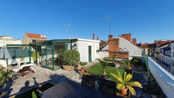 Maison centre ville Vichy 270 m² quartier calme avec toit terasse 80 m² proche Opéra