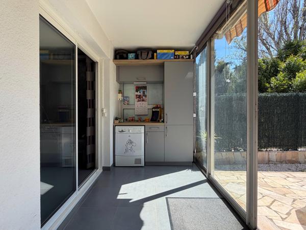 Fréjus (83600) Superbe T2 avec grand rez-de-jardin (135m2) – Centre de Fréjus, Résidence Les Galaxies
