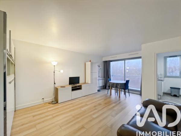 Location studio 34 m² Les Pavillons-sous-Bois