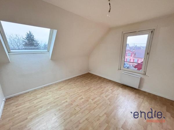 Appartement F3 de charme – Dernier étage, calme et nature aux portes de Belfort