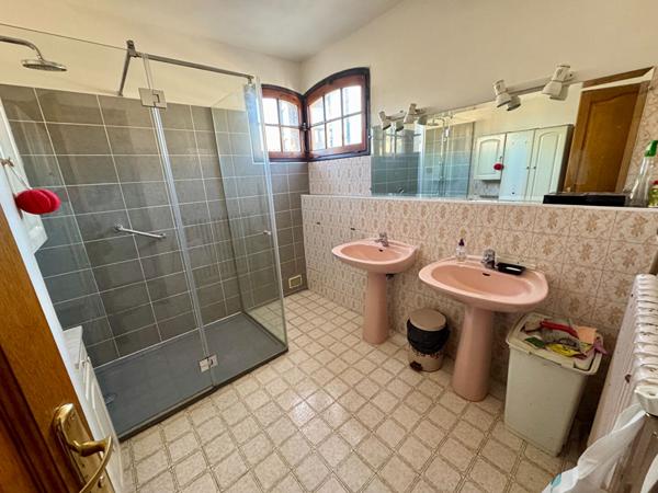 Maison Nimes 6 pièce(s) 164.40 m2