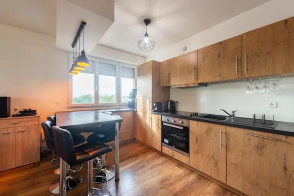 ETREMBIERES - Appartement T4 dernier étage