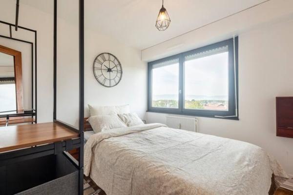 ETREMBIERES - Appartement T4 dernier étage