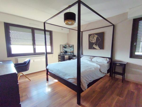 ETREMBIERES - Appartement T4 dernier étage