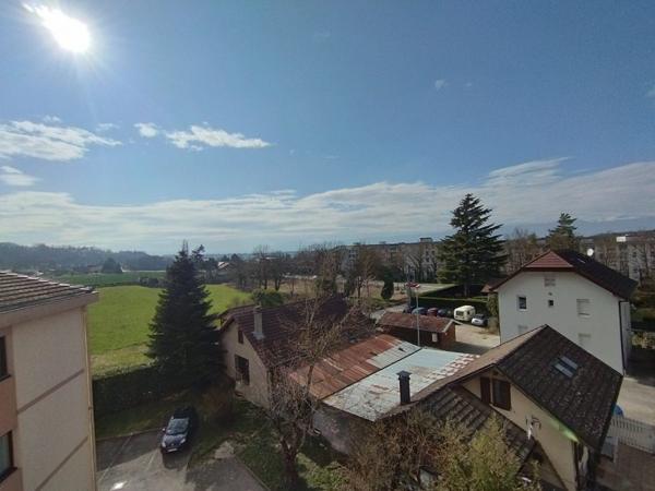 ETREMBIERES - Appartement T4 dernier étage