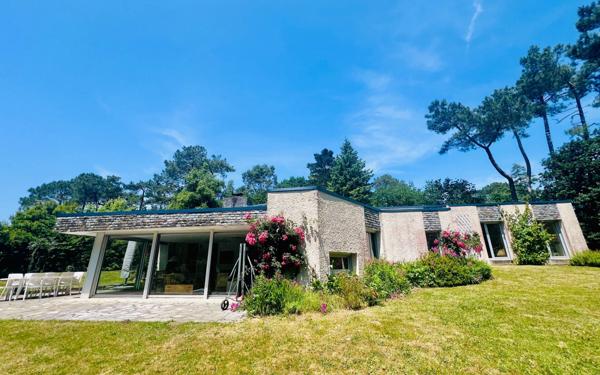 Maison à vendre    6 pièces •  Vannes