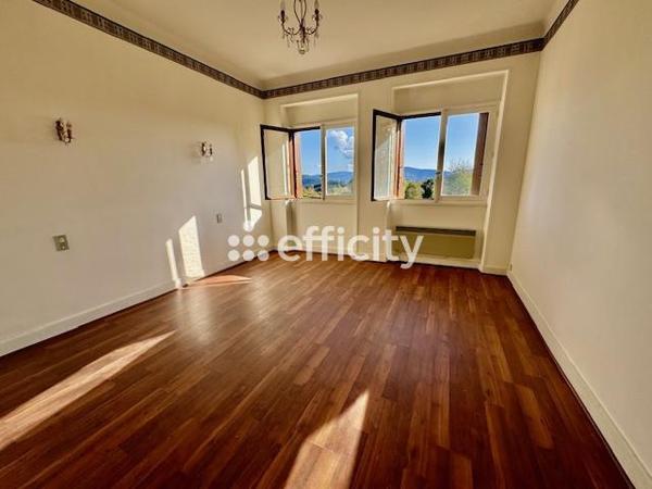 Appartement 10 pièces - 330 m² Exclusivité efficity