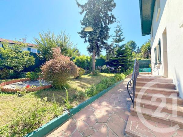 Appartement F5 à vendre  5 pièces - 110 m2 HENDAYE - 64