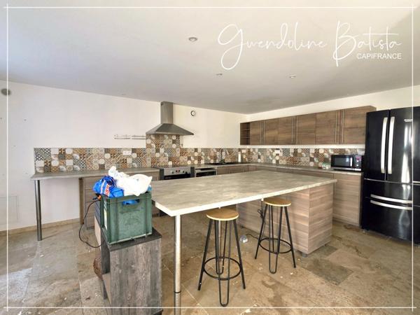 Authentique maison de village 225m² - 4 chambres - Terrain 976m² avec Piscine 6x4