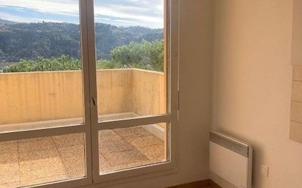 Appartement à louer    2 pièces • 46,44 m2 Carros