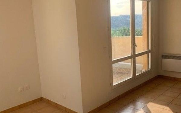 Appartement à louer    2 pièces • 46,44 m2 Carros