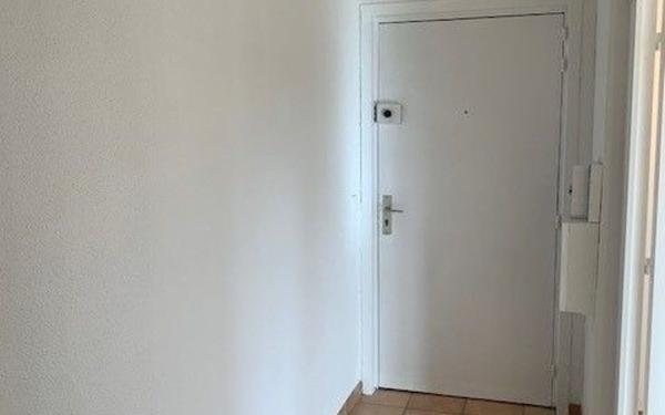 Appartement à louer    2 pièces • 46,44 m2 Carros