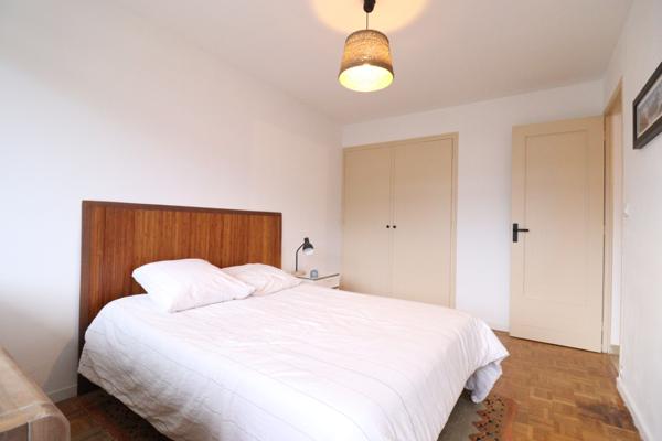 Grenoble (38100) Grenoble Cours de la Libération T4 parfait état avec balcon vue montagnes