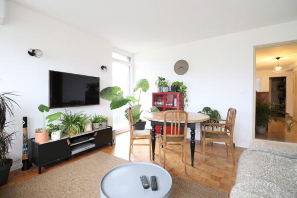 Grenoble (38100) Grenoble Cours de la Libération T4 parfait état avec balcon vue montagnes