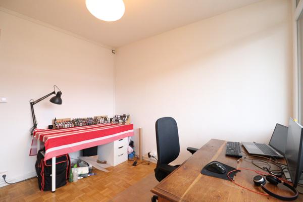 Grenoble (38100) Grenoble Cours de la Libération T4 parfait état avec balcon vue montagnes