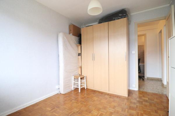 Grenoble (38100) Grenoble Cours de la Libération T4 parfait état avec balcon vue montagnes