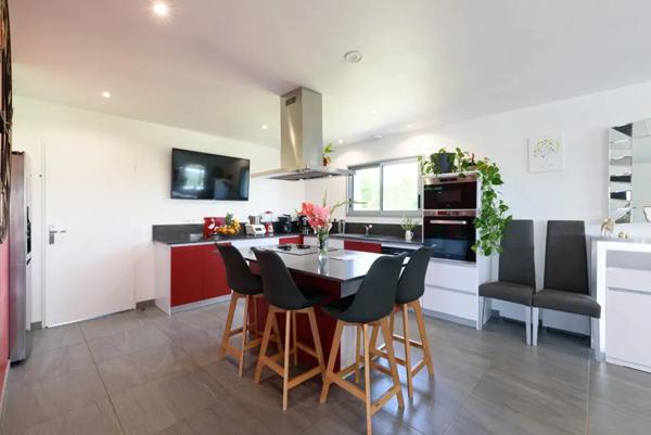 maison 4 pièces 138m² à vendre à Pomarez