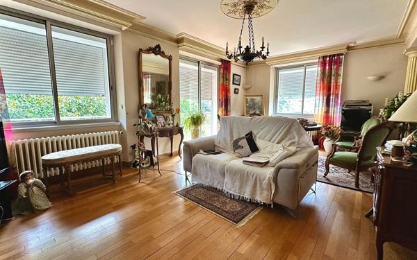 Maison à vendre    8 pièces •  Luc-la-Primaube