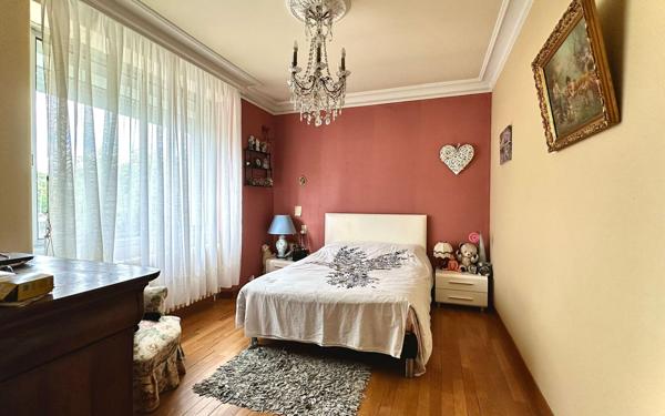 Maison à vendre    8 pièces •  Luc-la-Primaube