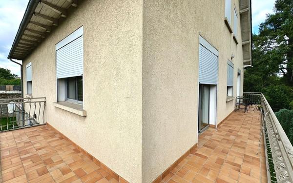 Maison à vendre    8 pièces •  Luc-la-Primaube