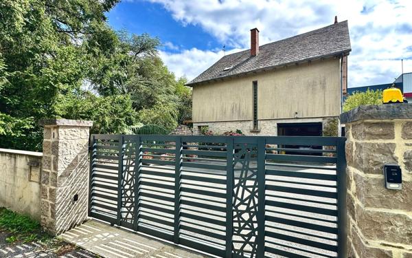 Maison à vendre    8 pièces •  Luc-la-Primaube