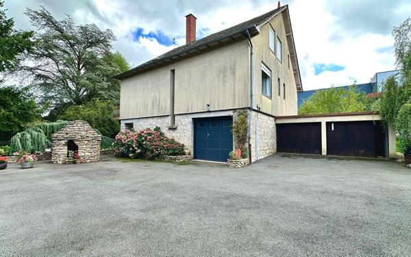 Maison à vendre    8 pièces •  Luc-la-Primaube