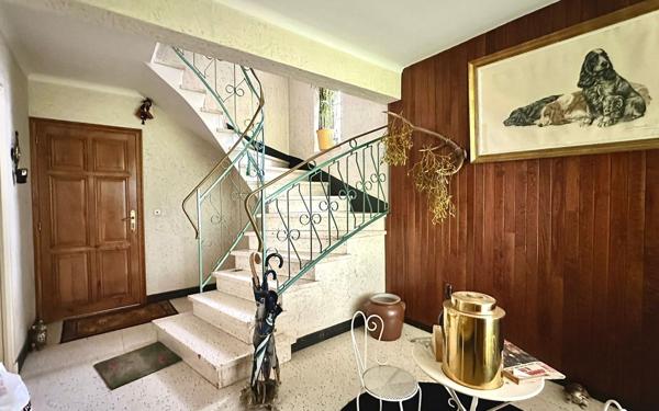 Maison à vendre    8 pièces •  Luc-la-Primaube