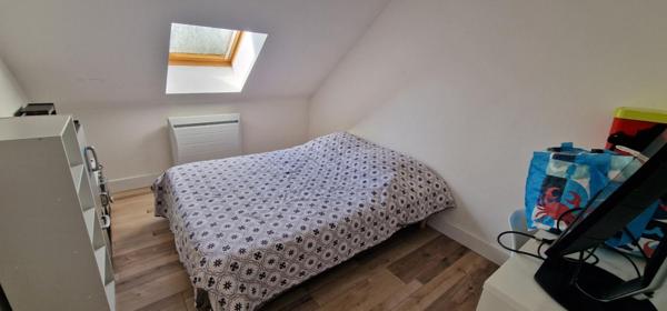 Maison  310 m² - 11 pièces dont 9 chambres - terrain 2561m² Noyers Sur Cher