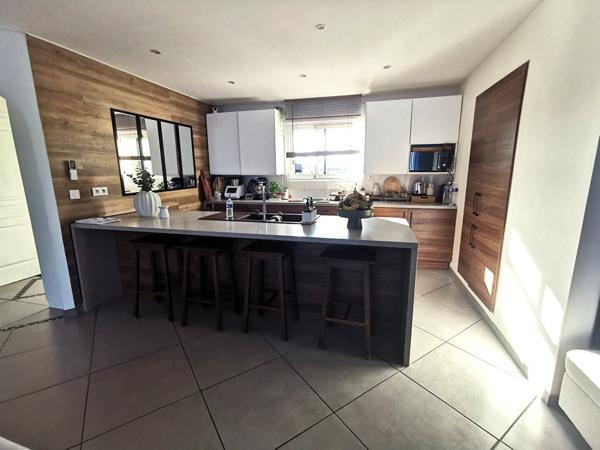 Pavillon 7 pièces à vendre Châtellerault - 86100 / Réf: 11808