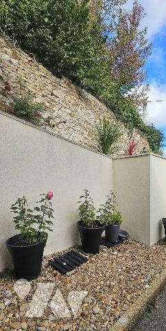 Maison de Ville avec superbe terrasse - 800m cathedrale St Corentin