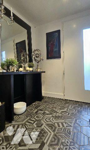 Maison de Ville avec superbe terrasse - 800m cathedrale St Corentin