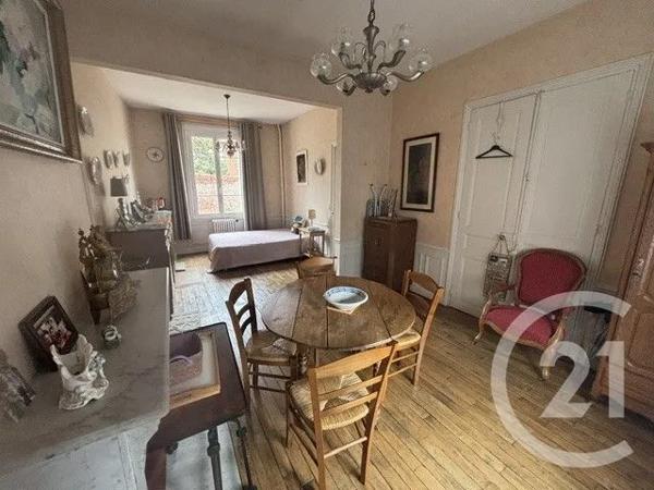 Maison à vendre  5 pièces - 136 m 2   MONTDIDIER  - 80