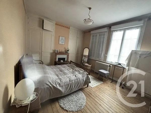 Maison à vendre  5 pièces - 136 m 2   MONTDIDIER  - 80